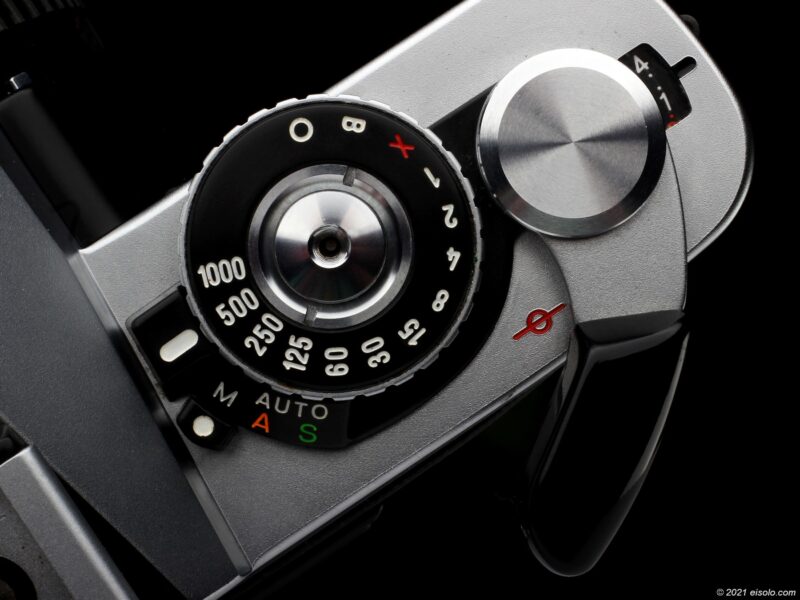 Minolta XD-11 film advance lever